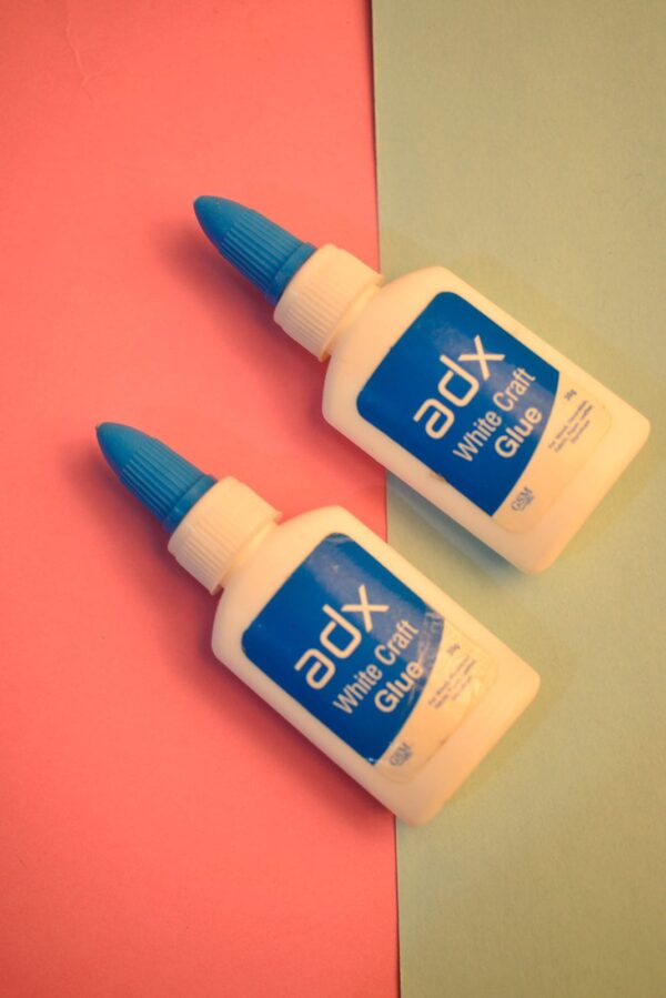 14842024_white-craft-glue-30ml-adx