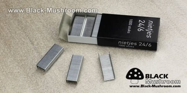 718122943371_staples-246