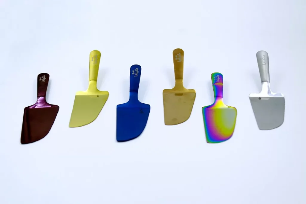 786786102_cake-cutter