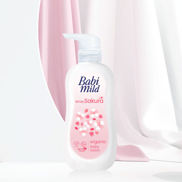 8851123375656_babi-mild-lotion-350ml-white-sakura